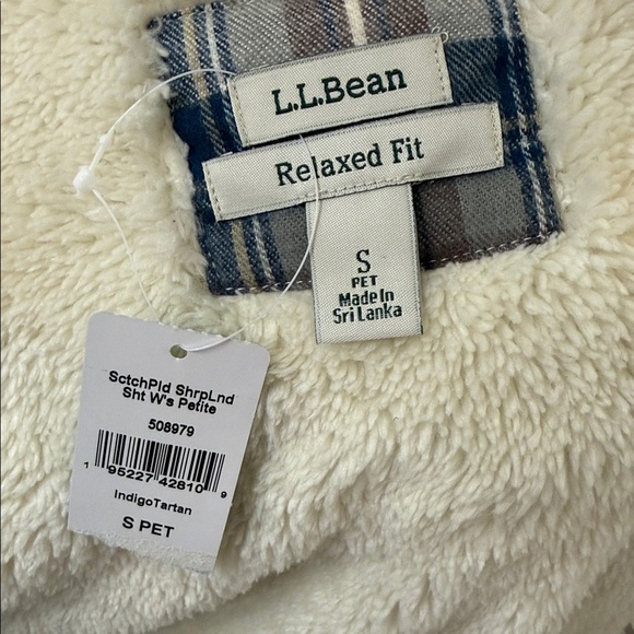 L.L. Bean Women’s  Scotch Plaid Sherpa Shirt/Jacket, New - Picture 6 of 8